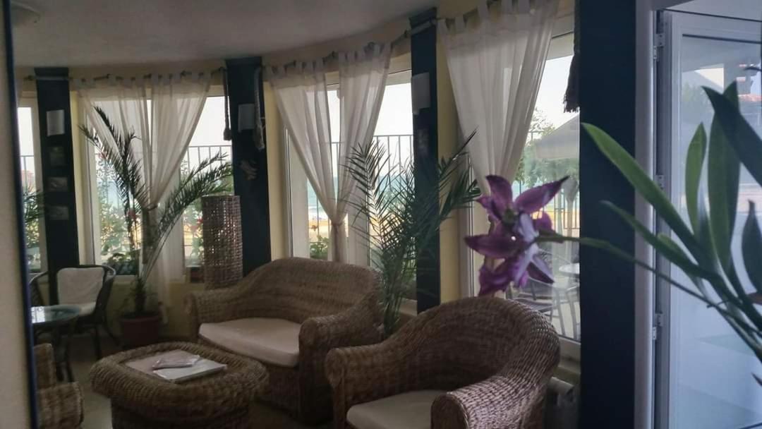 Hotel Lozite Süzebolu Dış mekan fotoğraf